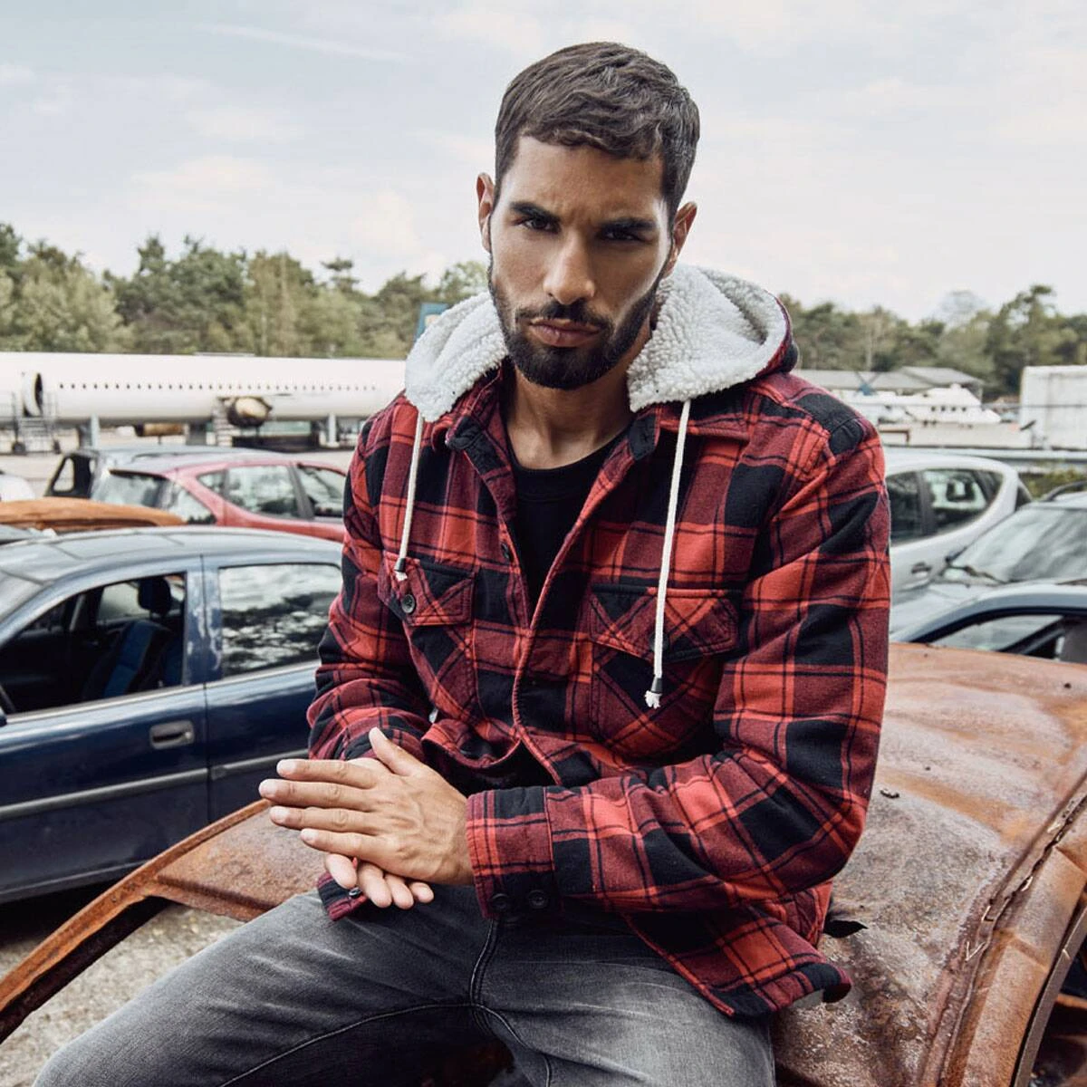 Brandit Hooded Lumberjacket Rot-schwarz 5 Brandit Hooded Lumberjacket Rot-schwarz – Bild 3